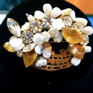 Vintage Original by Robert brooch